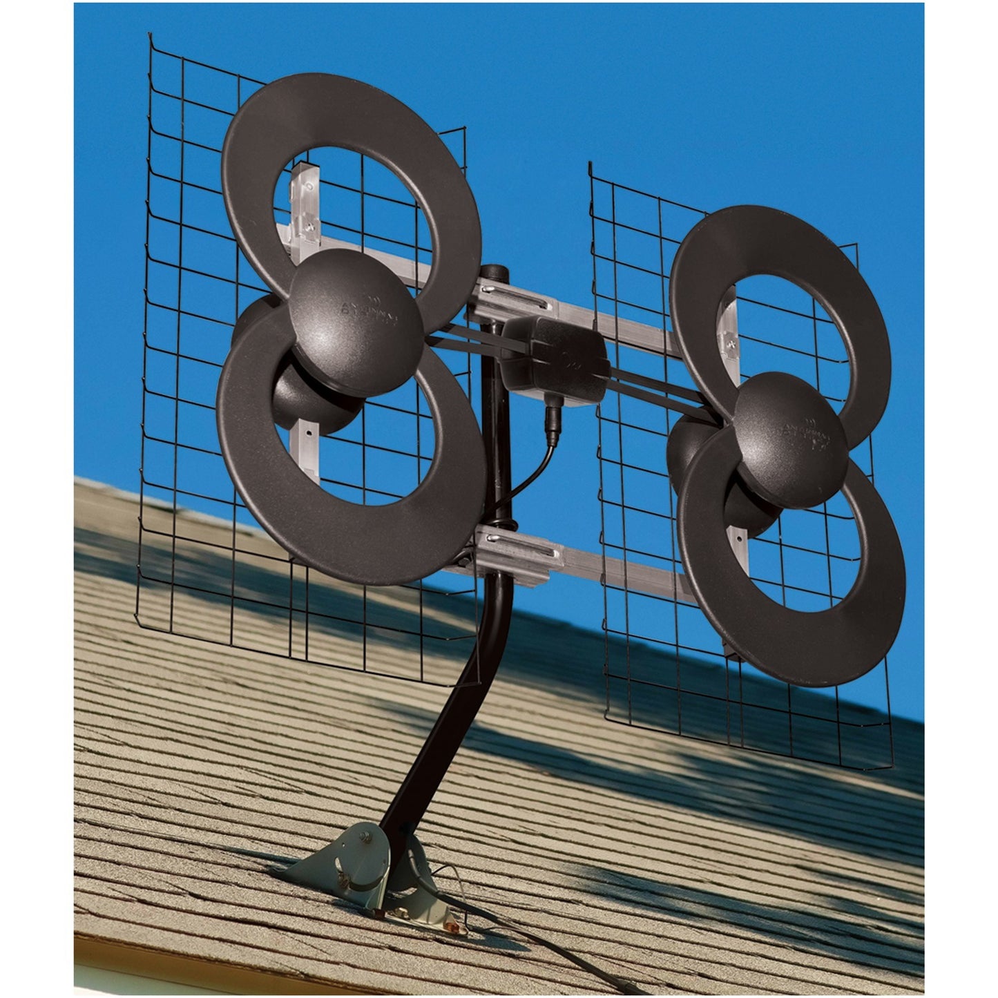 Antennas Direct C4-CJM ClearStream 4 Quad-Loop UHF Outdoor Antenna with 20" Mount