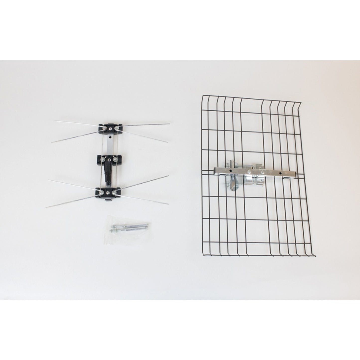 Eagle Aspen DTV2BUHF 2-Bay UHF Outdoor Antenna